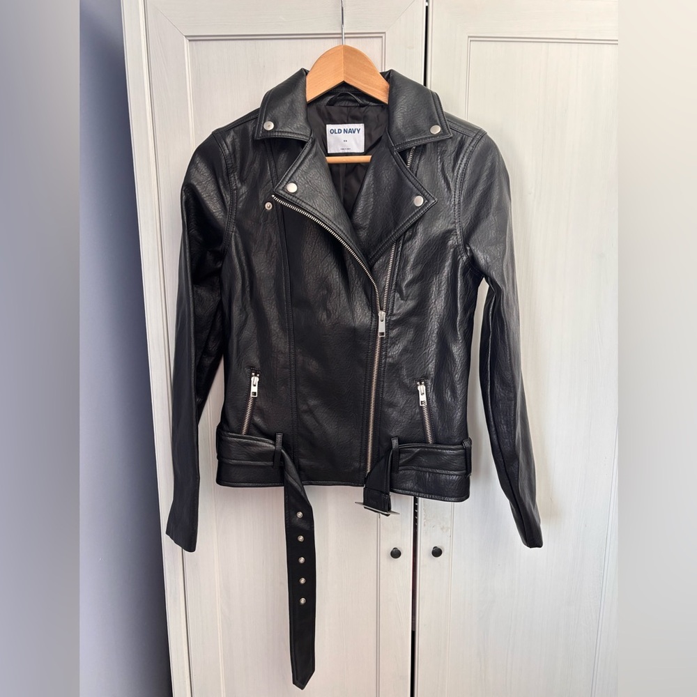 Old Navy Women's Black Leather Jacket